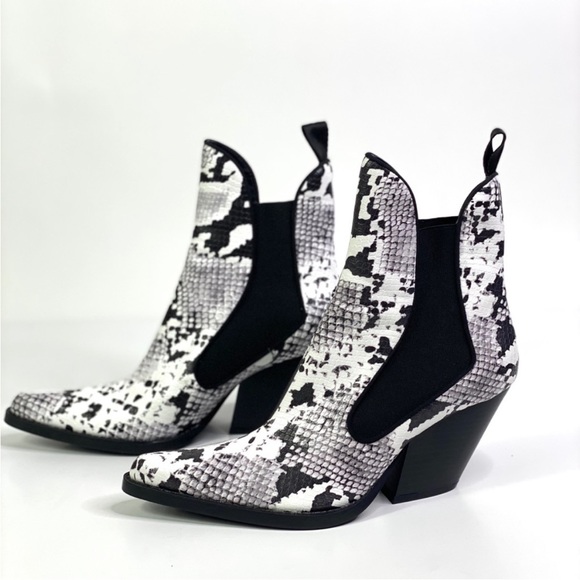 ✨ZARA✨Snake Print Pointed Boots - Picture 7 of 11